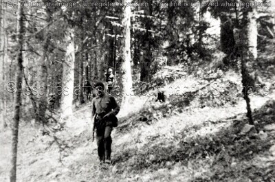 L'éclaireur de tête "Lavergne" d'un groupe se rendant en embuscade dans la vallée du Grésivaudan